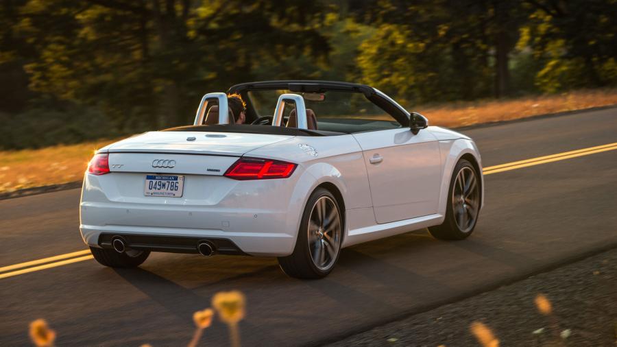  Audi TT Roadster 2.0 TFSI Quattro (8S) 2015 года  (NA) (фото 3 из 18)